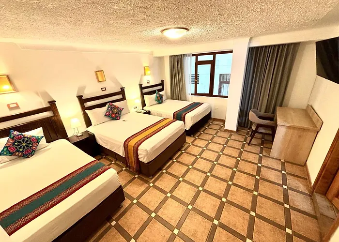 Rojas Hotel *